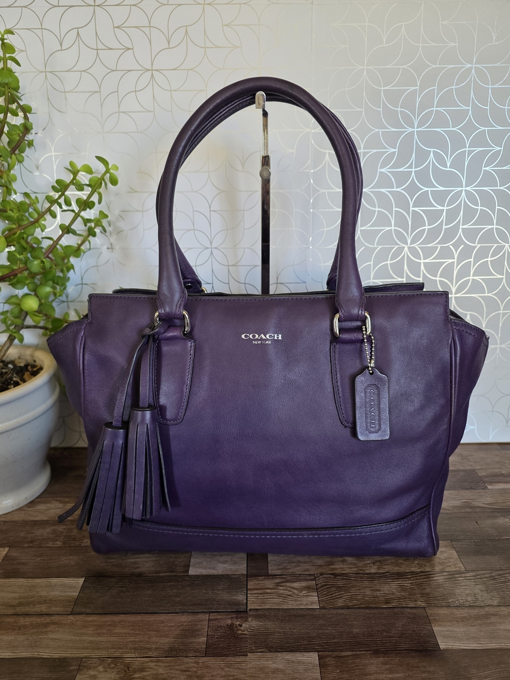 Coach Legacy Candace Carryall Medium, an iconic structured